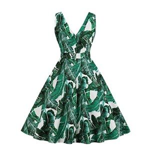 NWOT Tropical Leaf Print V Neck Cotton Vintage Swing Dress Green with pockets